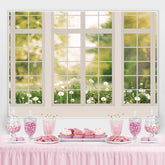 Toile de fond de joyeux anniversaire de fleur de fenêtre blanche pour fille